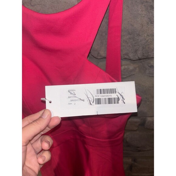 JOVANI SIZE 2 BRIGHT PINK DRESS BRAND NEW WITH TAGS - Picture 4 of 9